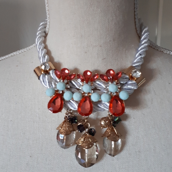 Statement necklace - Picture 1 of 2